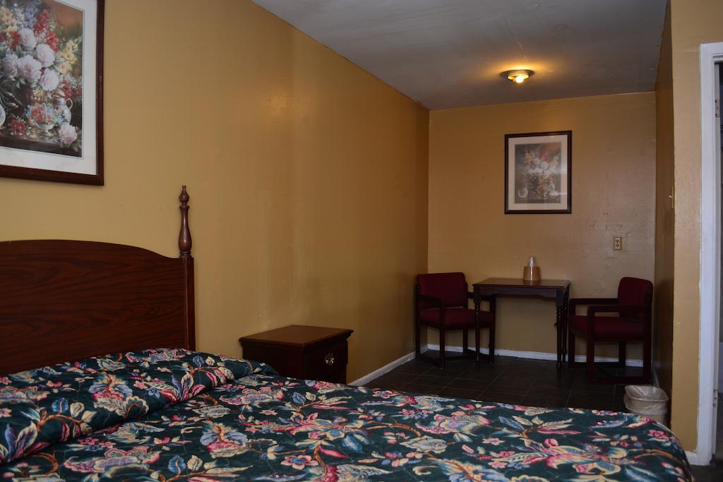 Everkleen Motel Downtown Сан Антонио Екстериор снимка